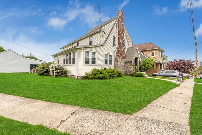 property at 154 Temple St