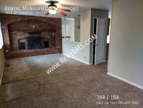 3913 SE Humboldt St in Topeka, KS - Building Photo - Building Photo