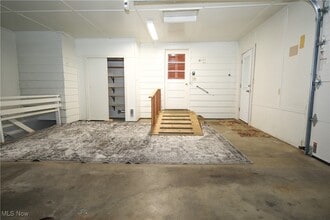 734 Bond Ave in Barnesville, OH - Building Photo - Building Photo