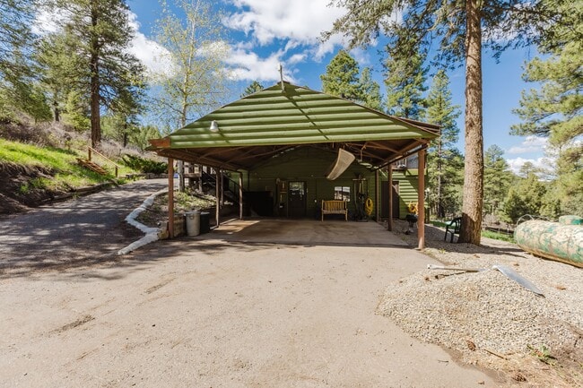 77 Navajo Trail Dr in Pagosa Springs, CO - Building Photo - Building Photo