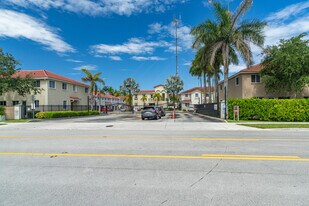Majorca Isles in Miami Gardens, FL - Building Photo