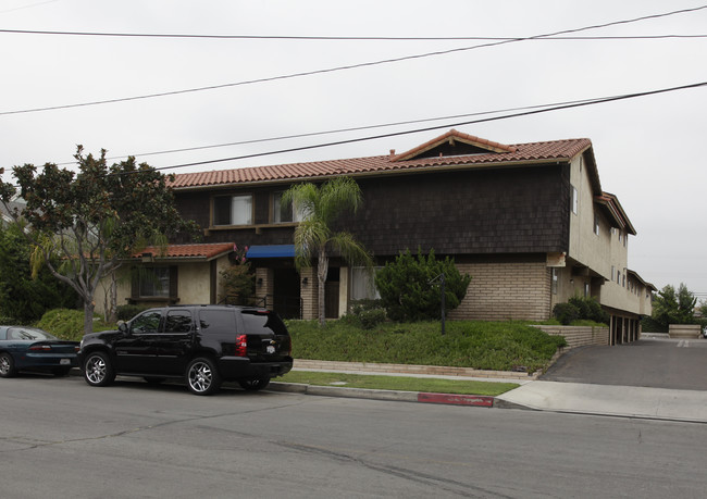 704 S Webster Ave in Anaheim, CA - Foto de edificio - Building Photo