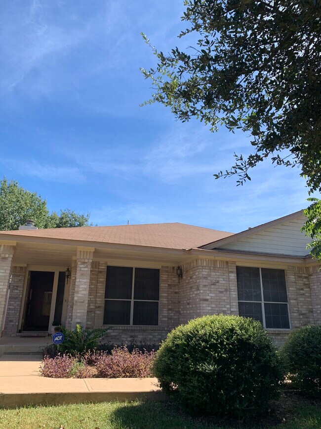 7940 Luling Ln Rentals in Austin, TX