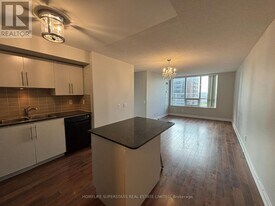 25 Viking Ln in Toronto, ON - Building Photo