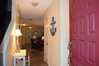 1000 Mallery St in St. Simons Island, GA - Building Photo - Building Photo