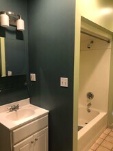 1827 Wharton St, Unit #1  First FLoor in Pittsburgh, PA - Building Photo - Building Photo