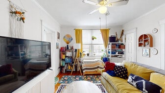 15 Governors Ave, Unit 16 in Medford, MA - Building Photo