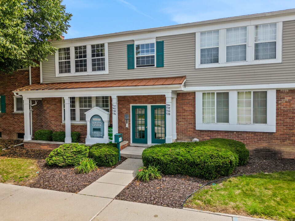 Woodmar Apartments in Lansing, MI - Foto de edificio