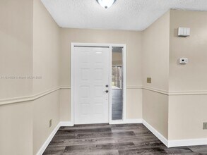 2957 Oak Park Cir in Davie, FL - Building Photo - Building Photo
