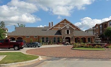 The Fountains of Conroe Apartment Homes in Conroe, TX - Building Photo - Building Photo