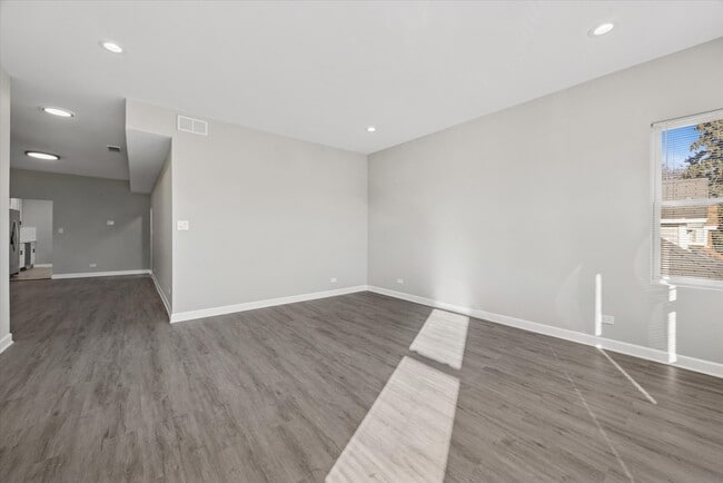 8018 S Harvard Ave in Chicago, IL - Building Photo - Building Photo