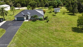 88-31 31st St SW in Naples, FL - Building Photo