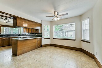 12910 Ivyforest Dr in Cypress, TX - Building Photo - Building Photo