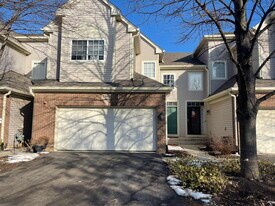 1904 Maureen Dr in Hoffman Estates, IL - Building Photo
