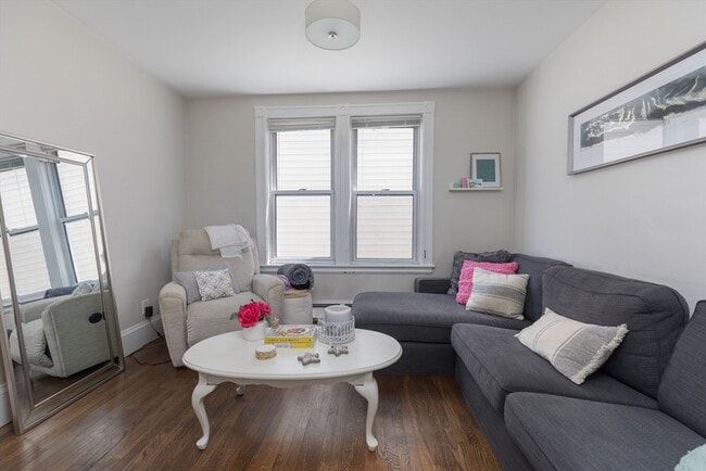 420 E 6th St in Boston, MA - Building Photo - Building Photo