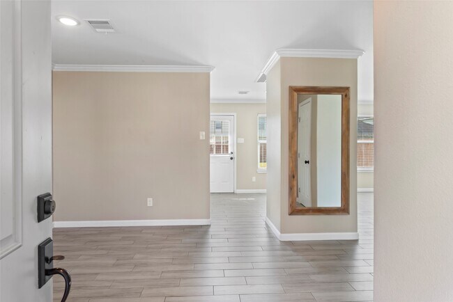 838 Royal George Ln in Houston, TX - Building Photo - Building Photo