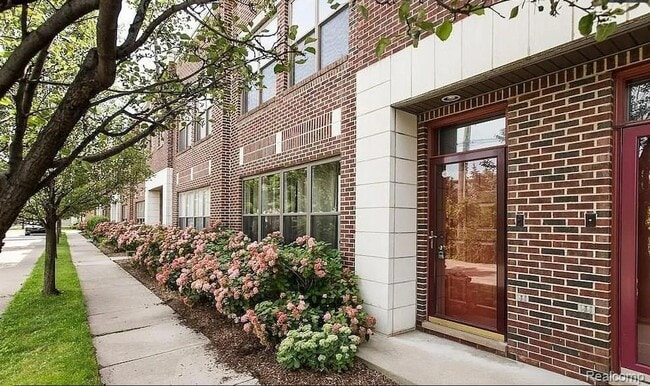 76 W Bethune St, Unit Private in Detroit, MI - Building Photo - Building Photo