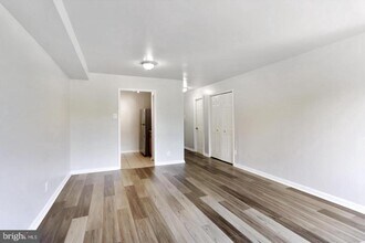 1900 Lyttonsville Rd in Silver Spring, MD - Building Photo - Building Photo
