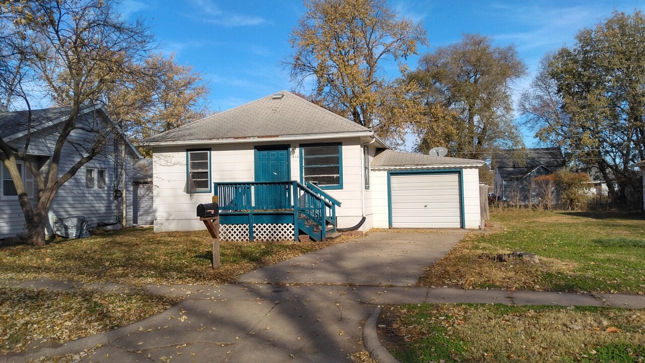 1414 E 5th St in Fremont, NE - Building Photo