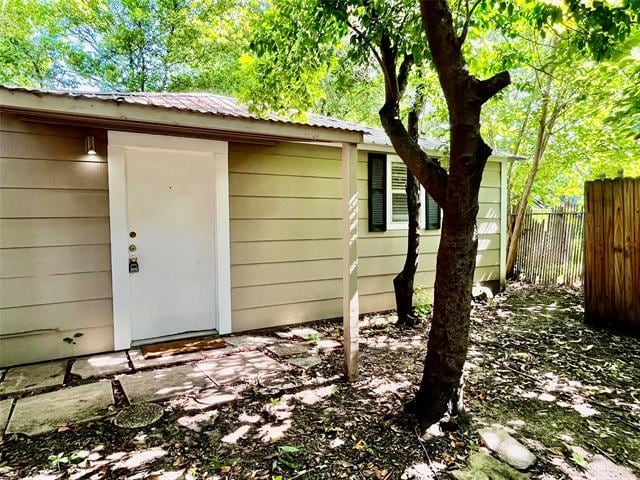 property at 904 1/2 Denton St