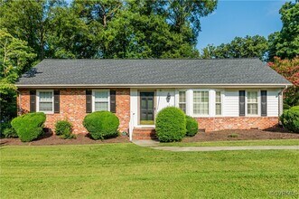 530 Ridgeley Ln in Richmond, VA - Building Photo - Building Photo