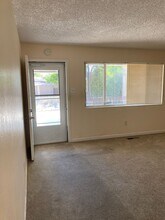 835 N Maddux Dr in Reno, NV - Building Photo - Building Photo