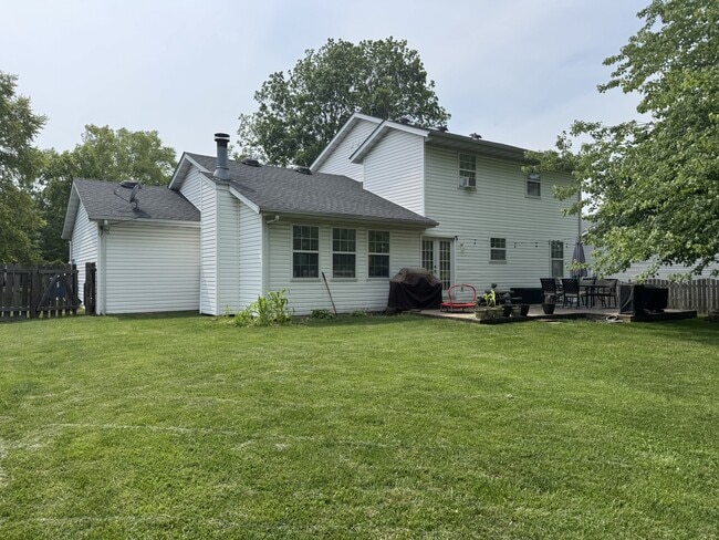2716 Stone Valley Dr in Maryville, IL - Building Photo - Building Photo