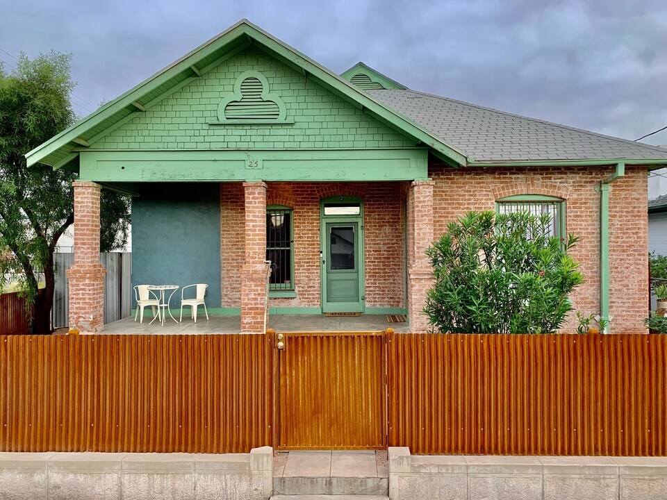 25 W 18th St, Unit 1 in Tucson, AZ - Building Photo