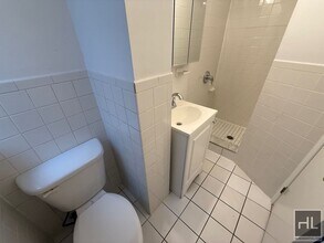 YORK AVENUE in New York, NY - Building Photo - Building Photo
