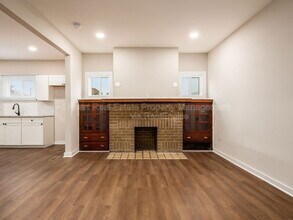 1390 Sullivant Ave in Columbus, OH - Building Photo - Building Photo