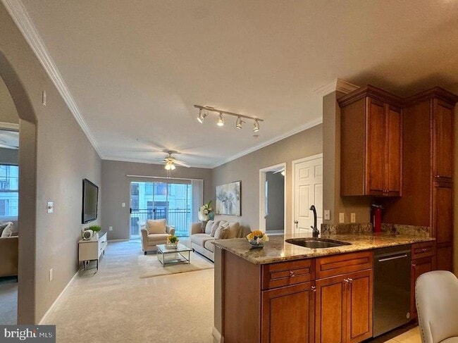 12925 Centre Park Cir in Herndon, VA - Building Photo - Building Photo