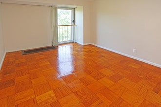 Capitol Park Tower in Washington, DC - Building Photo - Interior Photo