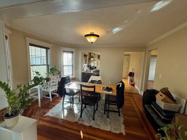 40 Sydney St, Unit 1 in Somerville, MA - Building Photo - Building Photo