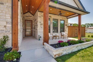 113 Odell St in Hutchins, TX - Building Photo