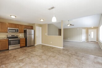 2226 Leaf Dr in Indianapolis, IN - Building Photo - Building Photo