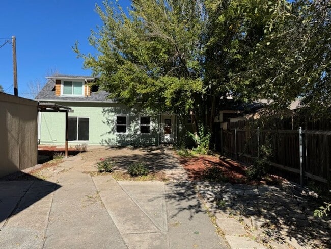 property at 323 E Northern Ave