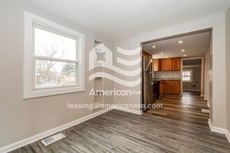 4204 Kugler Mill Rd in Cincinnati, OH - Building Photo - Building Photo