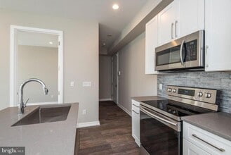 1340-48 S 13th St in Philadelphia, PA - Foto de edificio - Building Photo
