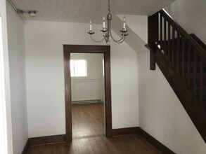 63 Jones Ave in Morgantown, WV - Foto de edificio - Building Photo