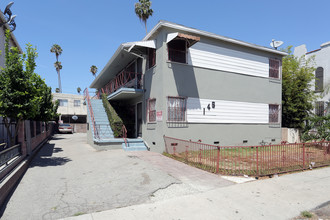 145 N Edgemont St in Los Angeles, CA - Building Photo - Primary Photo