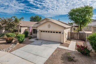 11851 W Washington St in Avondale, AZ - Foto de edificio - Building Photo