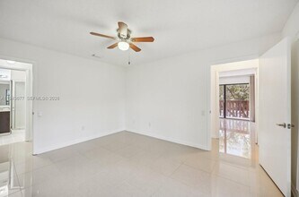 7024 SW 114th Pl in Miami, FL - Building Photo - Building Photo