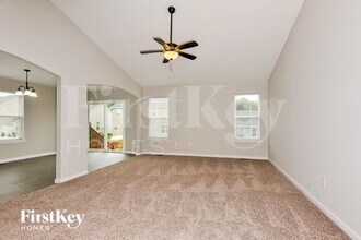 1720 Woods Mill Dr in Wentzville, MO - Foto de edificio - Building Photo