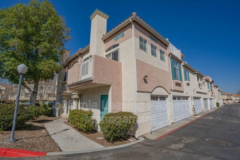 18112 Flynn Dr-Unit -#4109 in Canyon Country, CA - Foto de edificio