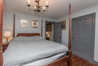 570 Mill Rd, Unit Harford Hall in Havertown, PA - Building Photo - Building Photo