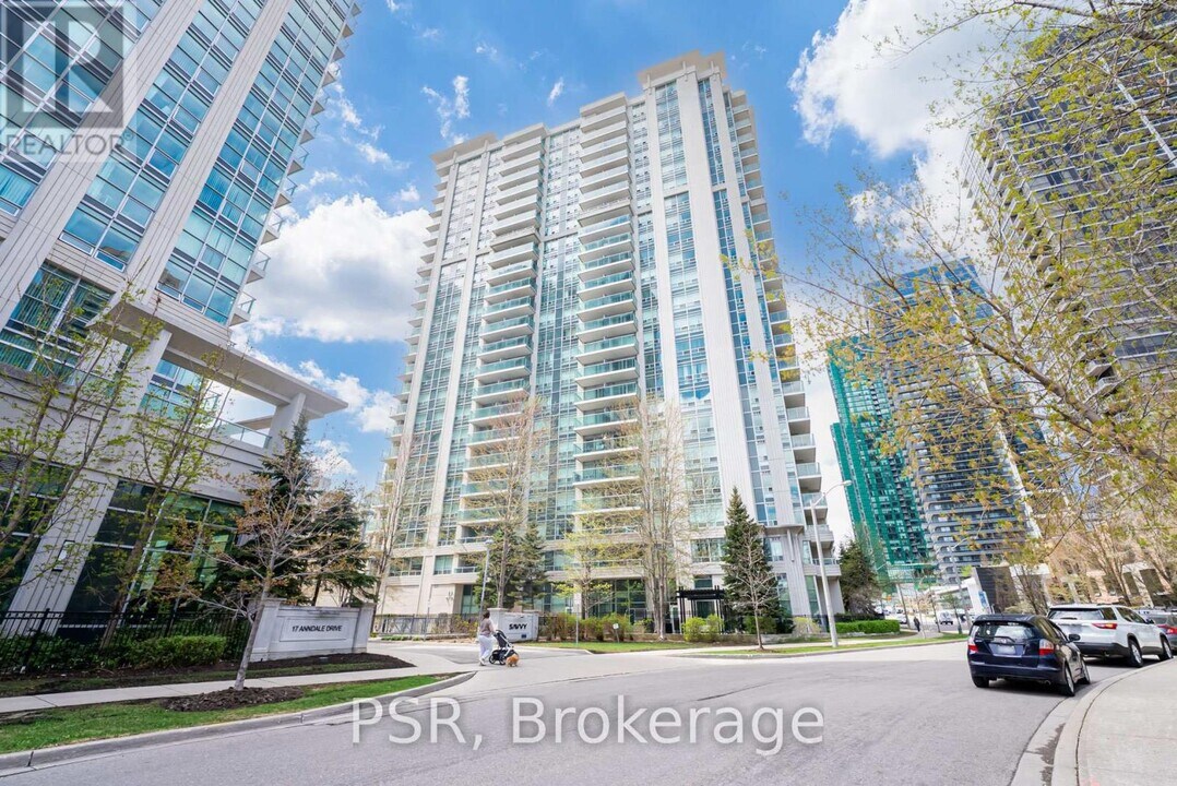 35-835 Bales Ave in Toronto, ON - Building Photo
