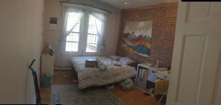 24 S Huntington Ave, Unit 3 in Boston, MA - Building Photo - Building Photo