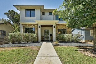 903 W Gibson St in Austin, TX - Building Photo