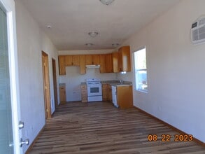 632 N 4th St in Aumsville, OR - Building Photo - Building Photo