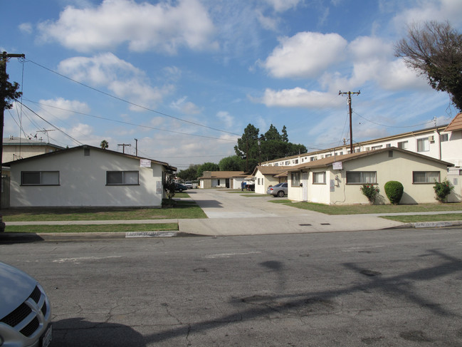 12711 Kalnor Ave in Norwalk, CA - Foto de edificio - Building Photo